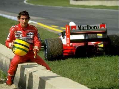 Ayrton Senna in Senna (2010) adalah salah satu film balapan mobil yang seru untuk ditonton.