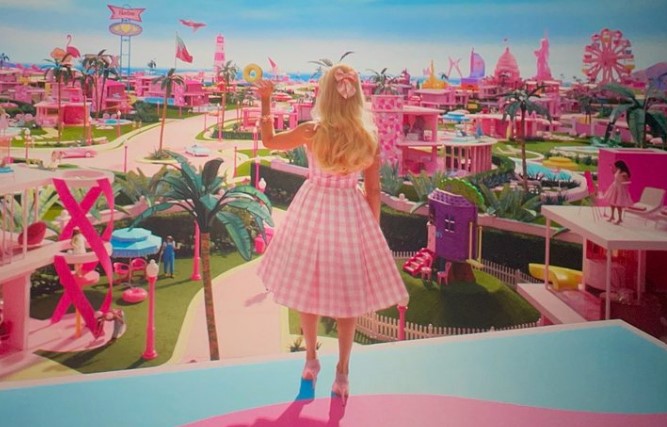 Trailer Teaser Barbie Pertama
