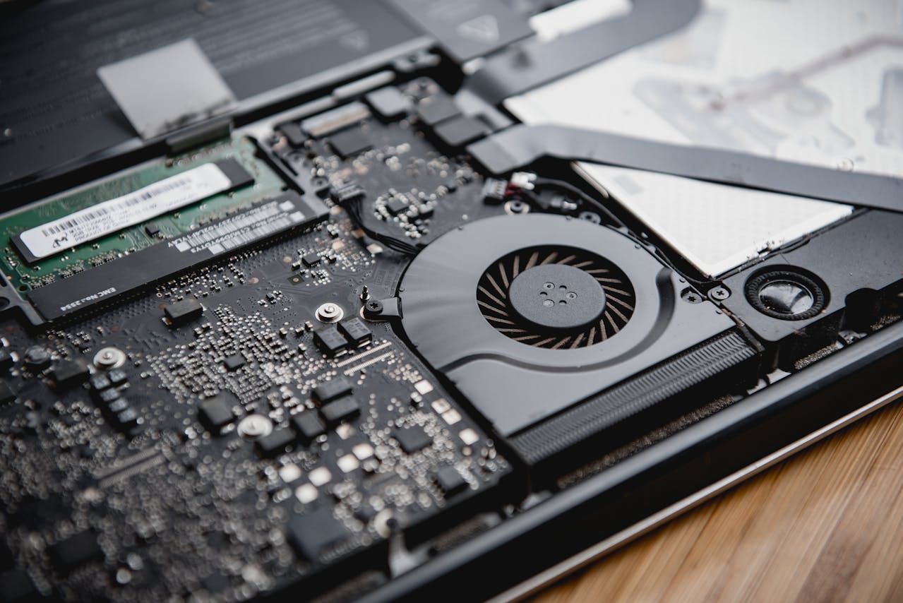 Cara Mendeteksi dan Mengatasi Masalah Hard Drive di Laptop